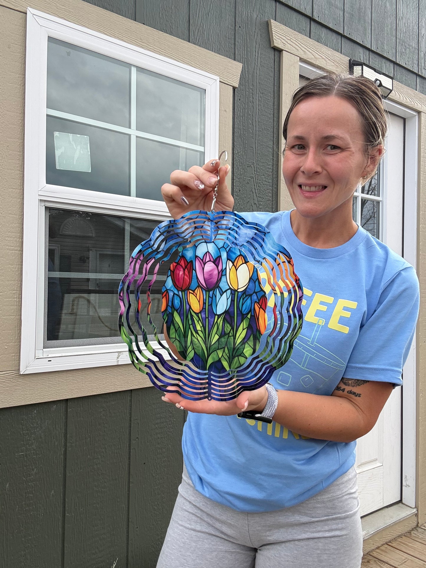 TULIP 10 INCH WIND SPINNER