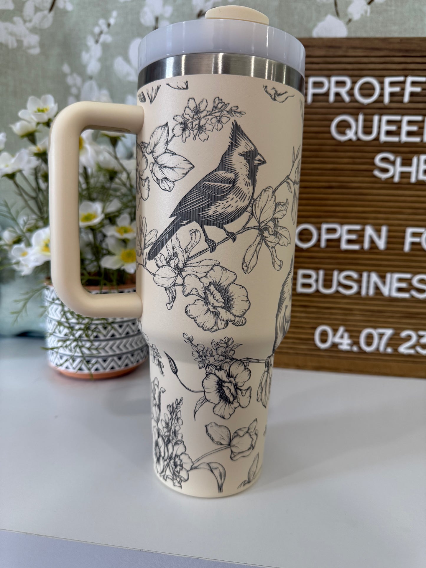 BLEMISHED LASER ENGRAVED 40 OZ TUMBLER CREAM CARDINAL #12