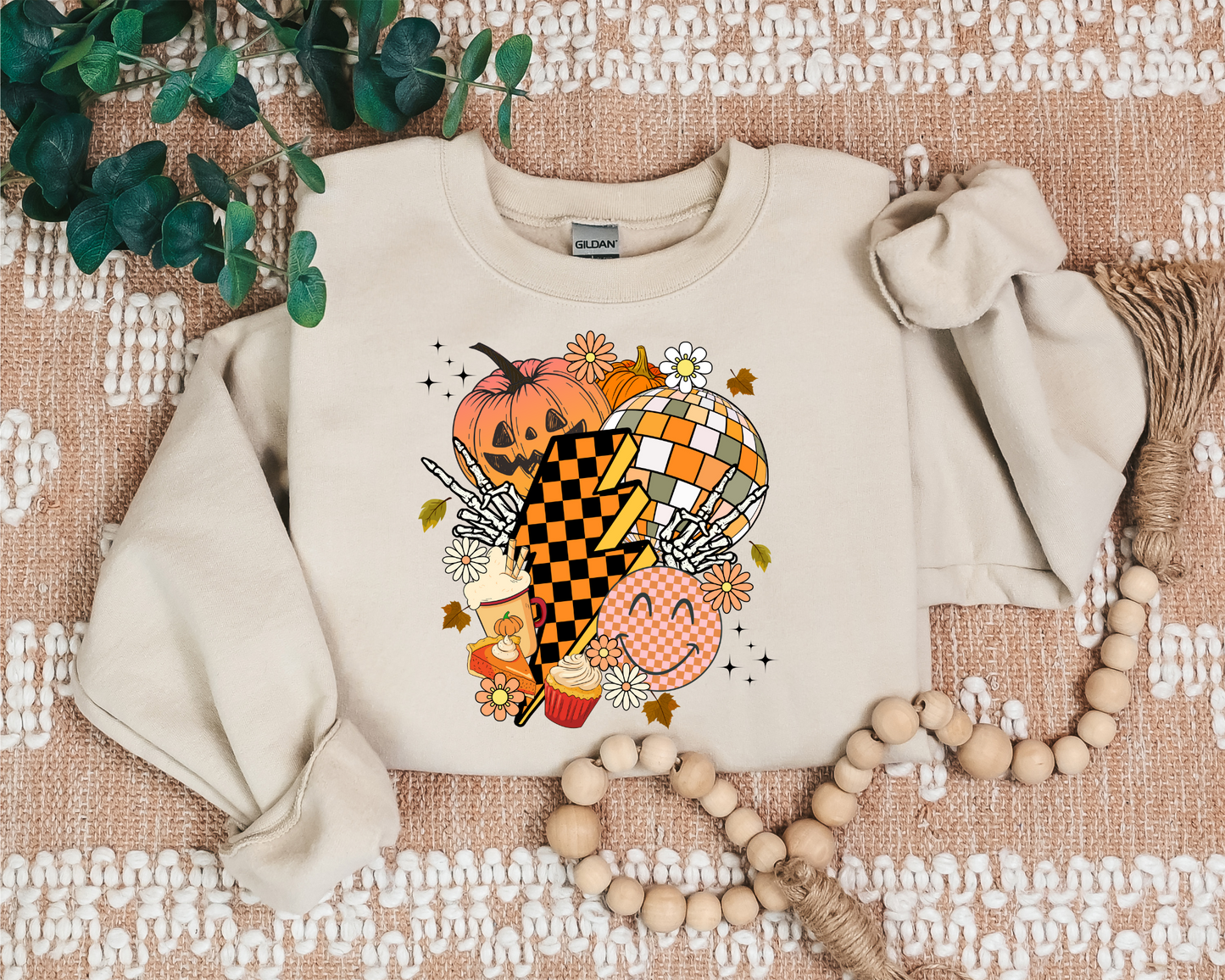 FALL RETRO SMILEY CREW