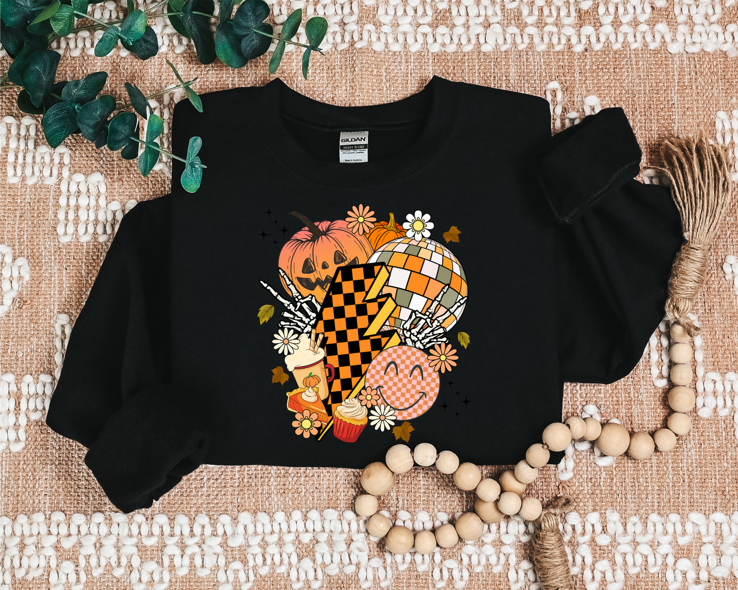 FALL RETRO SMILEY CREW