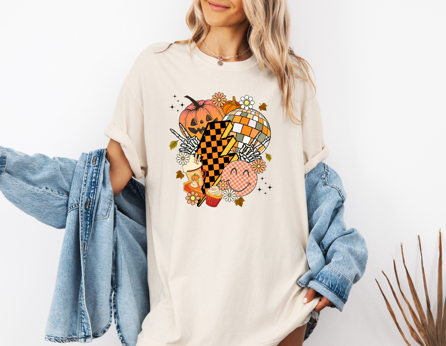 *NEW* FALL RETRO SMILEY CC SHIRT