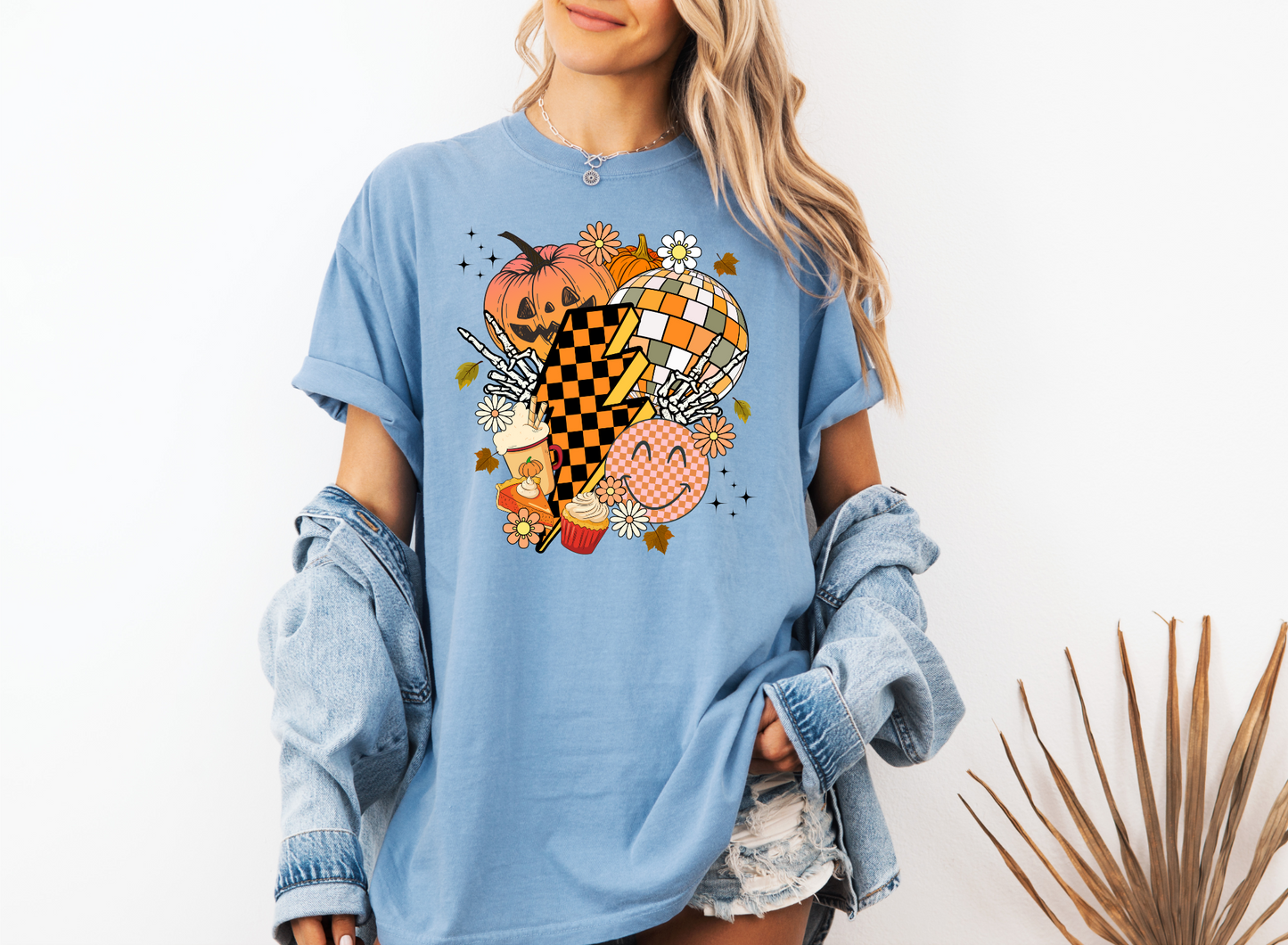 *NEW* FALL RETRO SMILEY CC SHIRT