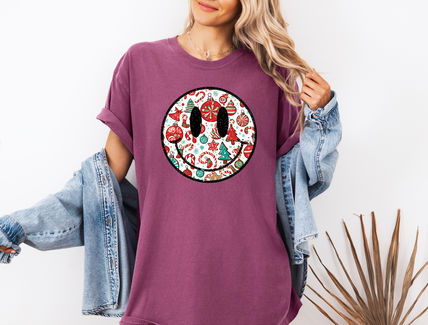 *NEW* RETRO CHIRSTMAS SMILE CC SHIRT