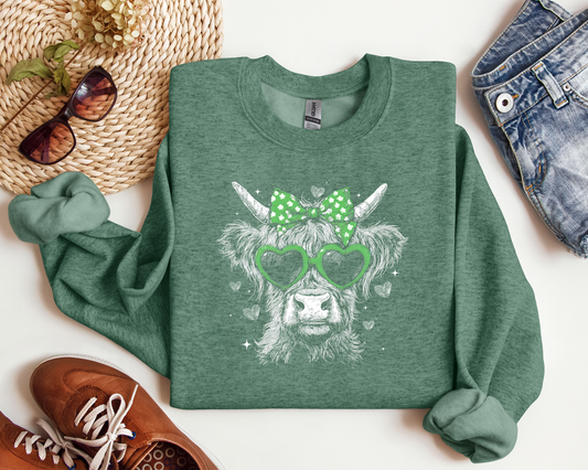 VINTAGE ST PATRICKS DAY HIGHLAND COW CREW