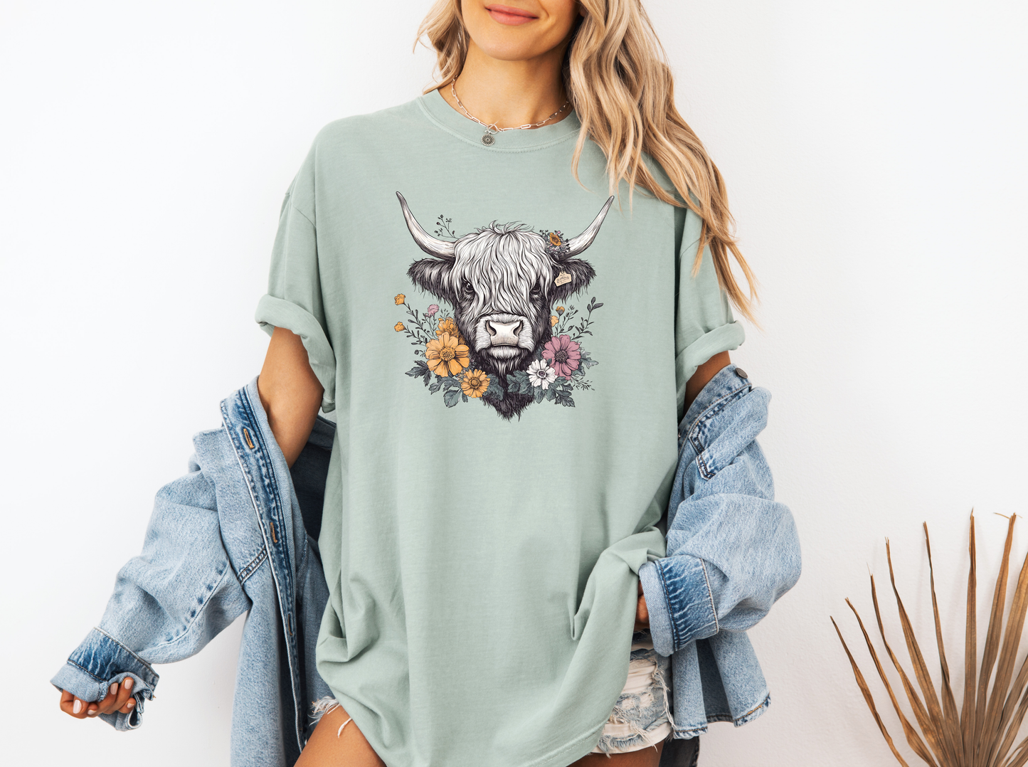 FLORAL HIGHLAND COW CC SHIRT