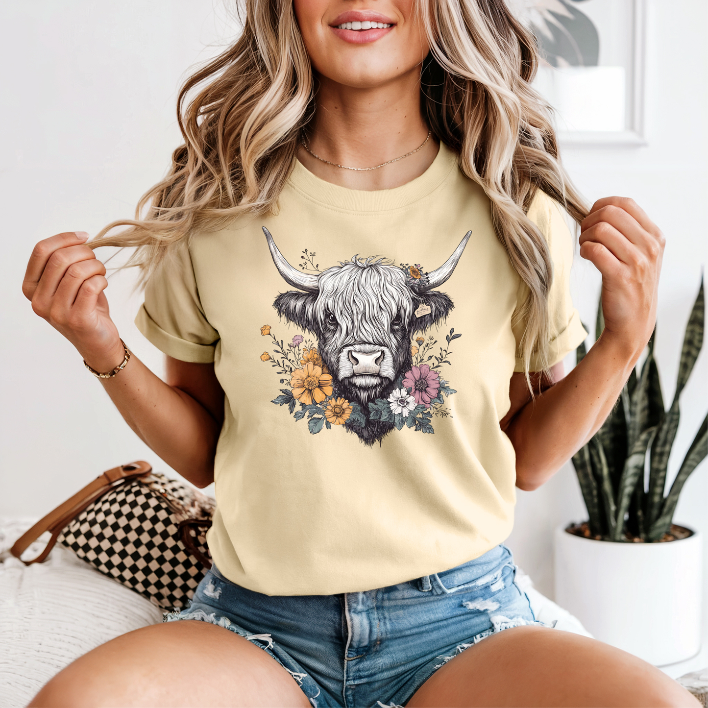 FLORAL HIGHLAND COW CC SHIRT