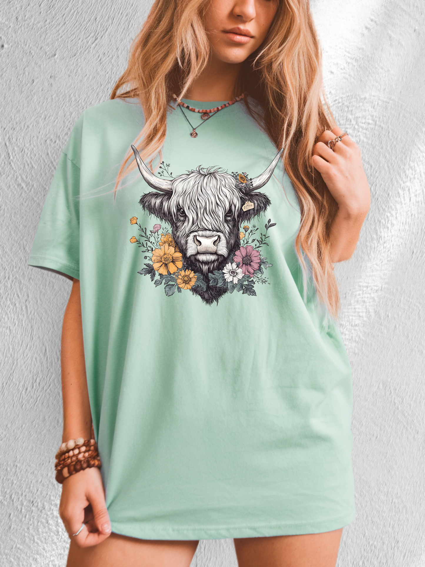FLORAL HIGHLAND COW CC SHIRT