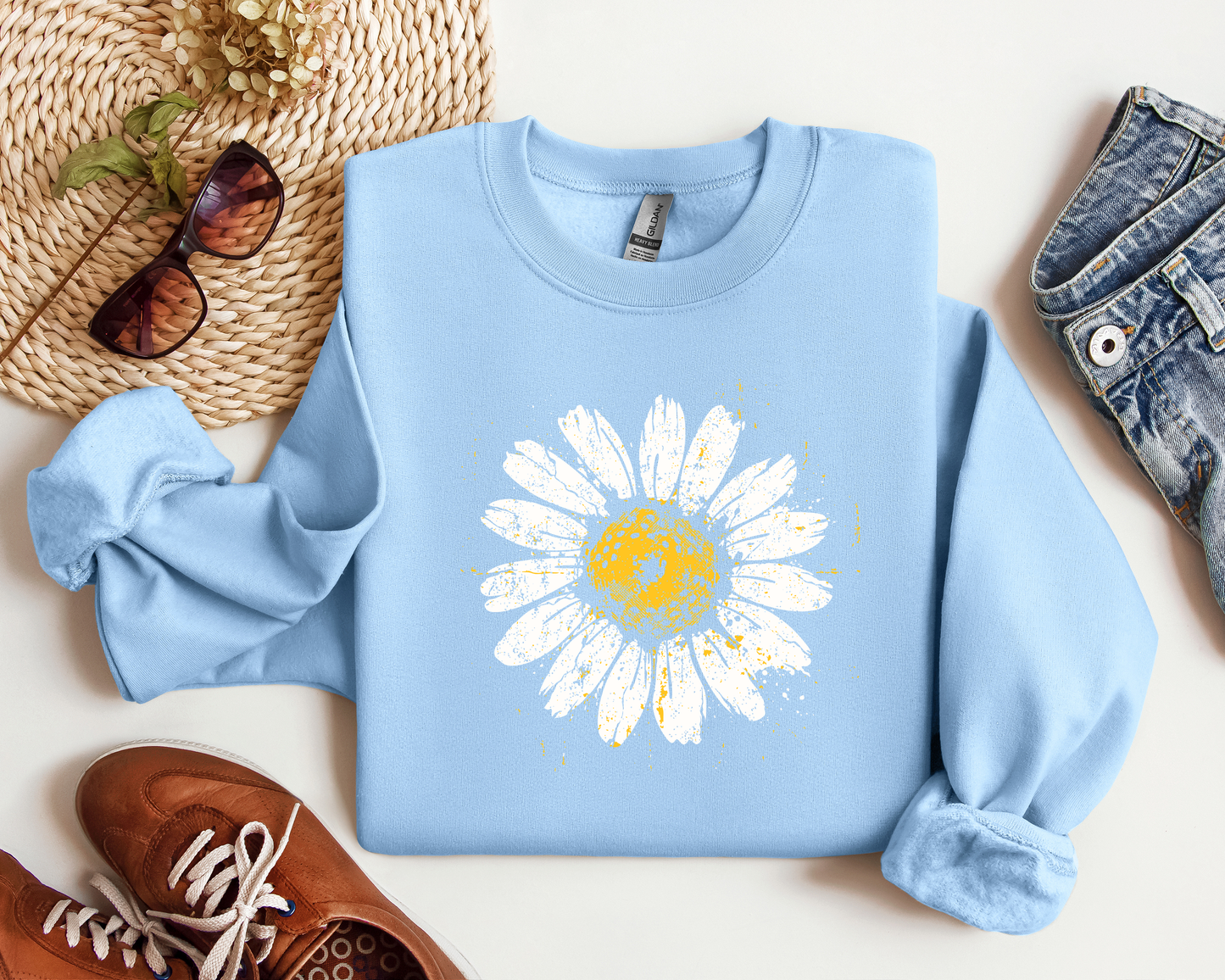 DISTRESSED DAISY CREW