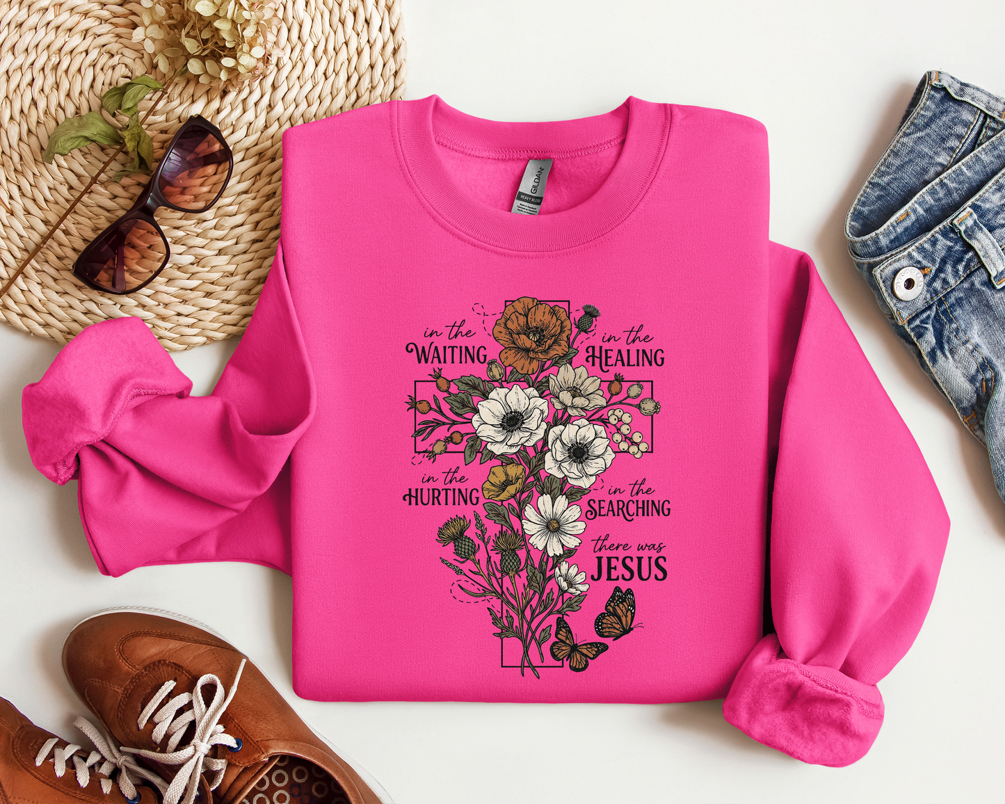 FLORAL CROSS CREW