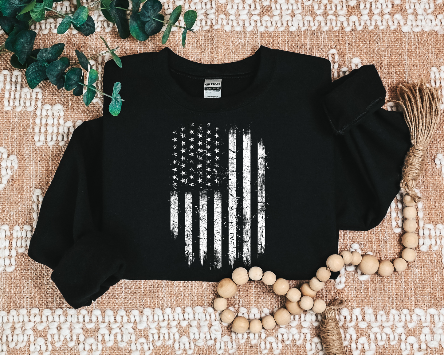 DISTRESSED FLAG CREW