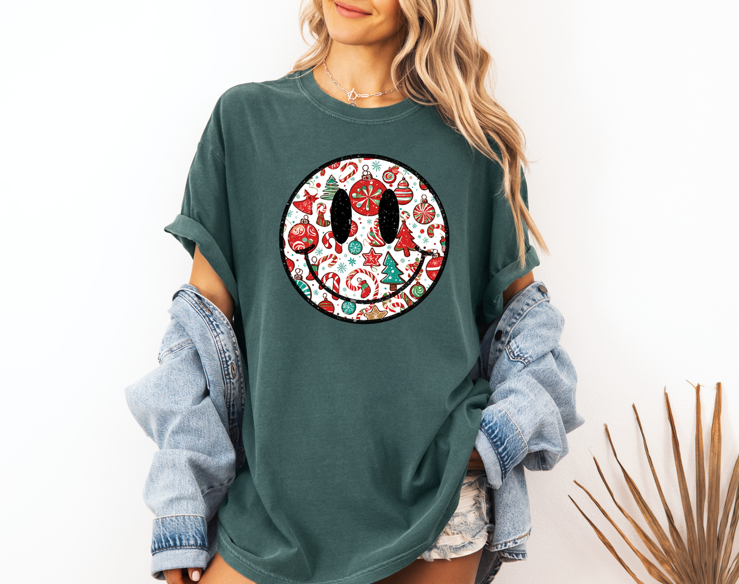 *NEW* RETRO CHIRSTMAS SMILE CC SHIRT