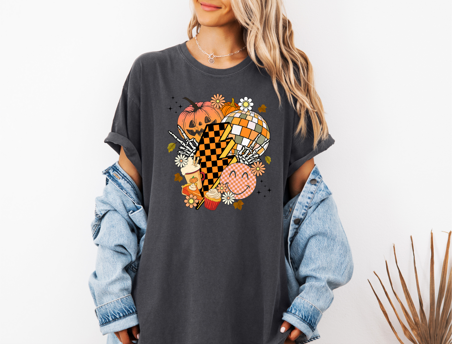 *NEW* FALL RETRO SMILEY CC SHIRT