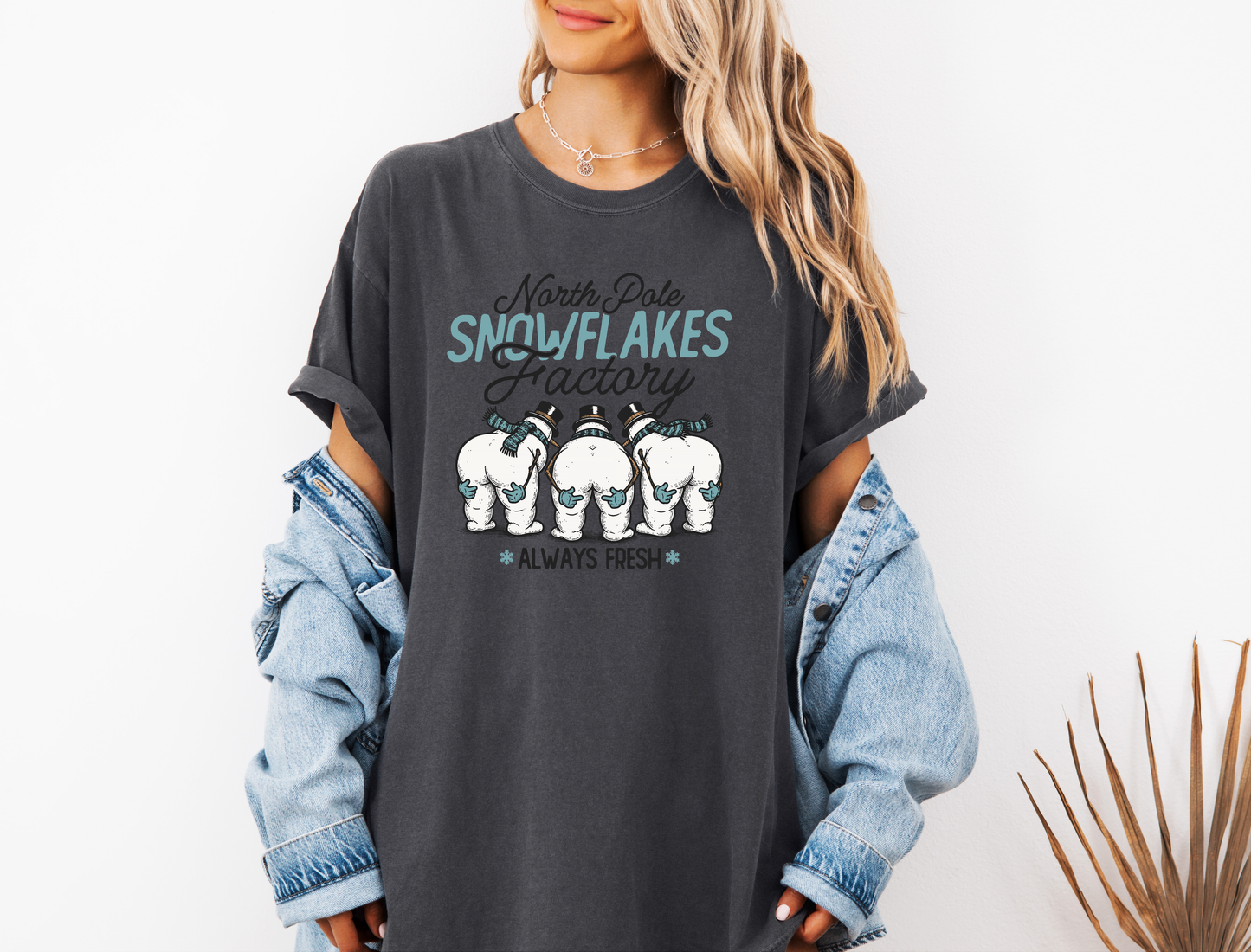 *NEW* NORTH POLE SNOWFLAKES FACTORY CC SHIRT