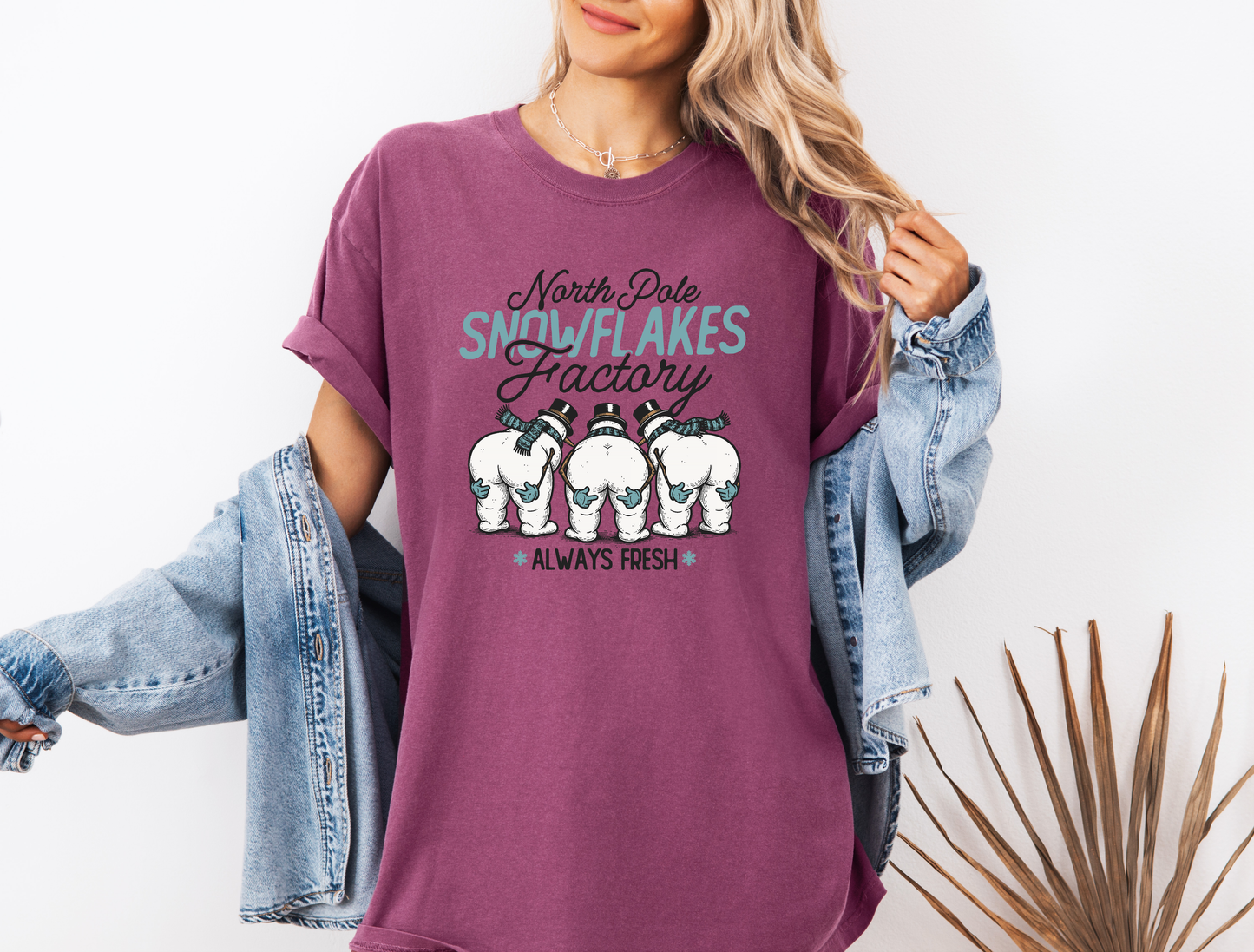 *NEW* NORTH POLE SNOWFLAKES FACTORY CC SHIRT