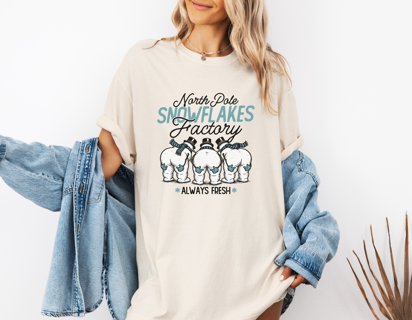 *NEW* NORTH POLE SNOWFLAKES FACTORY CC SHIRT