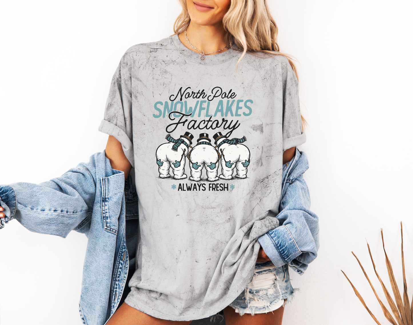 *NEW* NORTH POLE SNOWFLAKES FACTORY CC SHIRT