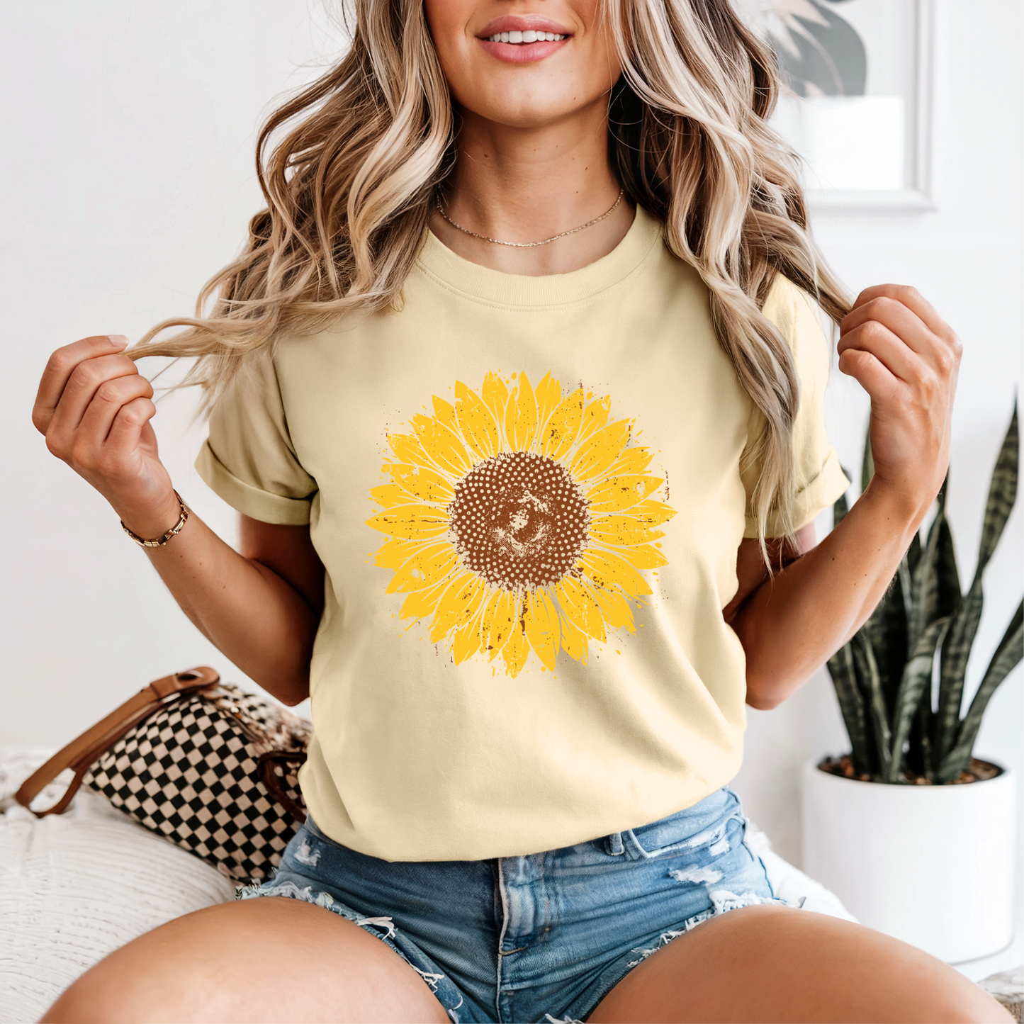 DISTRESSED SUNFLOWER CC SHIRT